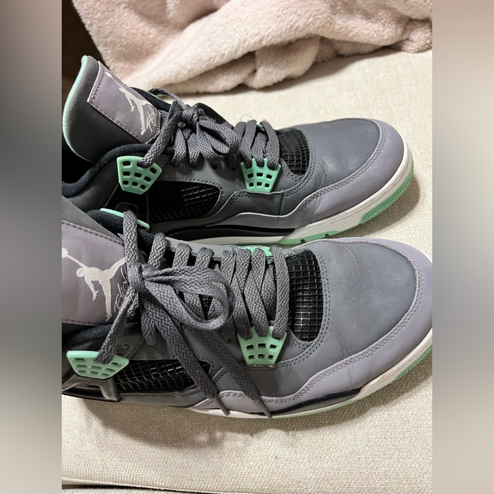 Jordan Retro High-Top Sneakers in Gray / Mint in EUC w/flaw in pic. Final sale! - Picture 13 of 13